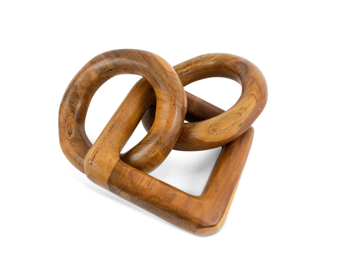 Teak chain-link sculpture with two round and one square link – image 5