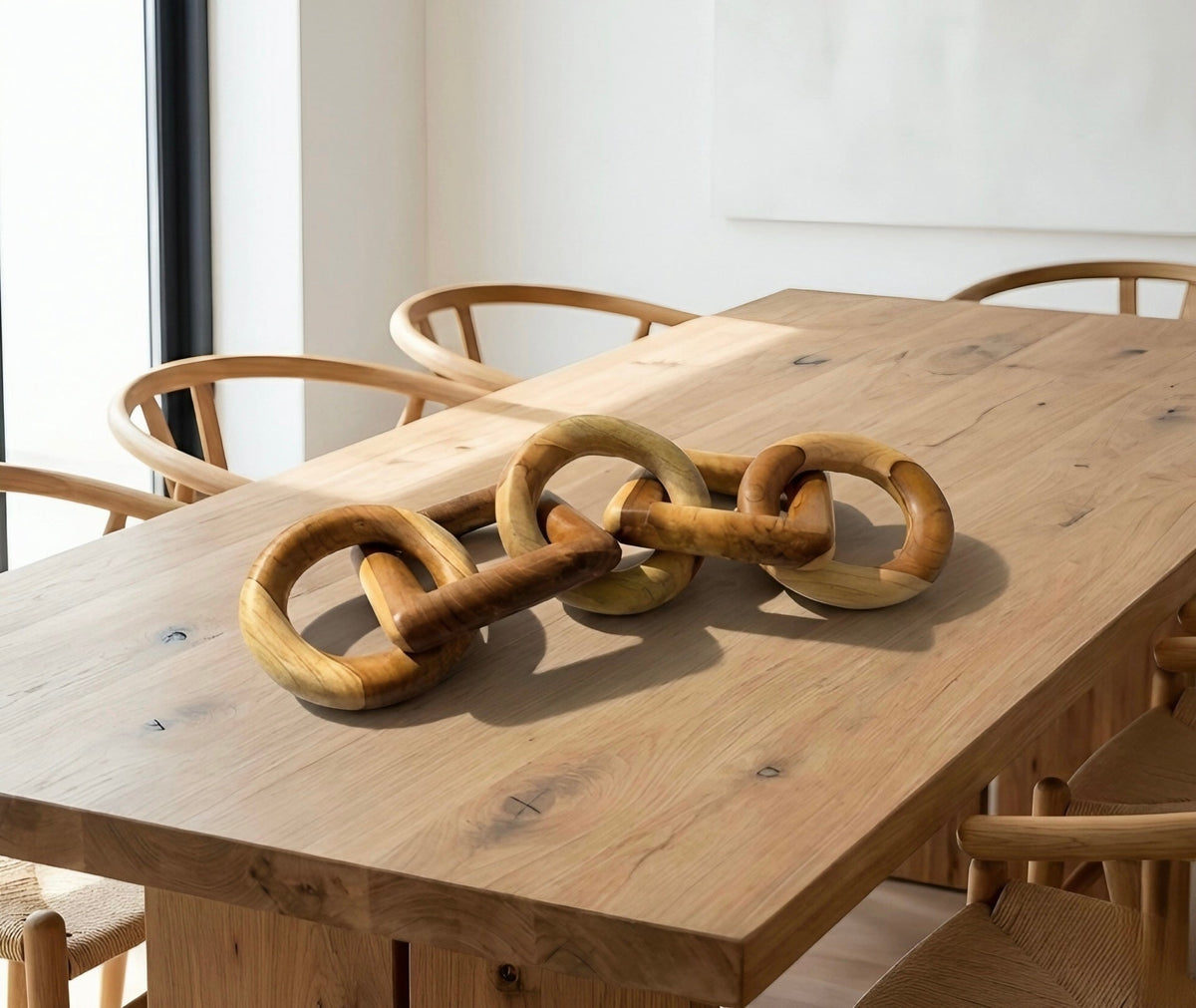 Teak chain-link sculpture with three round and two square links – image 4
